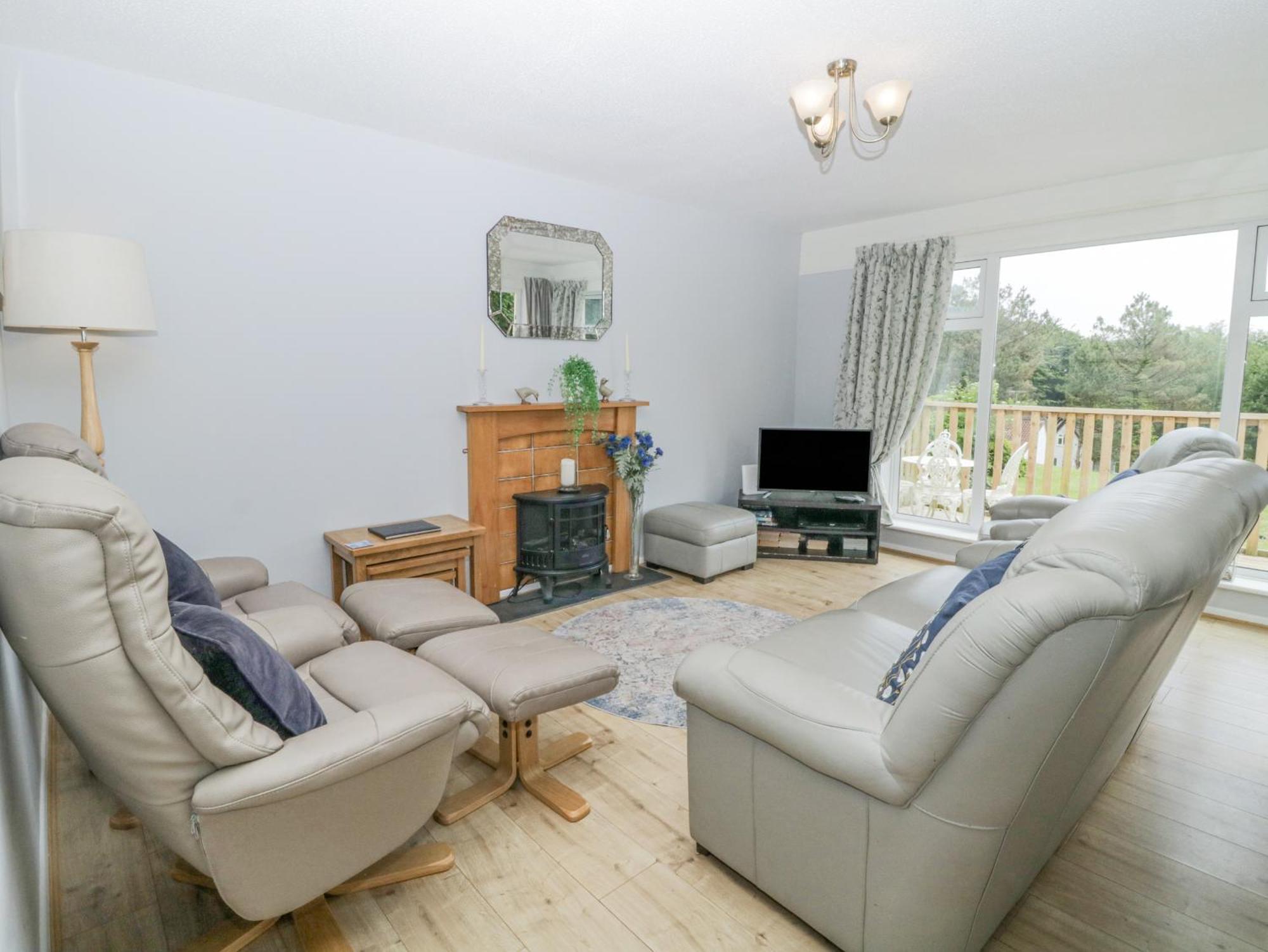 9 Manorcombe Bungalows Callington Exterior photo